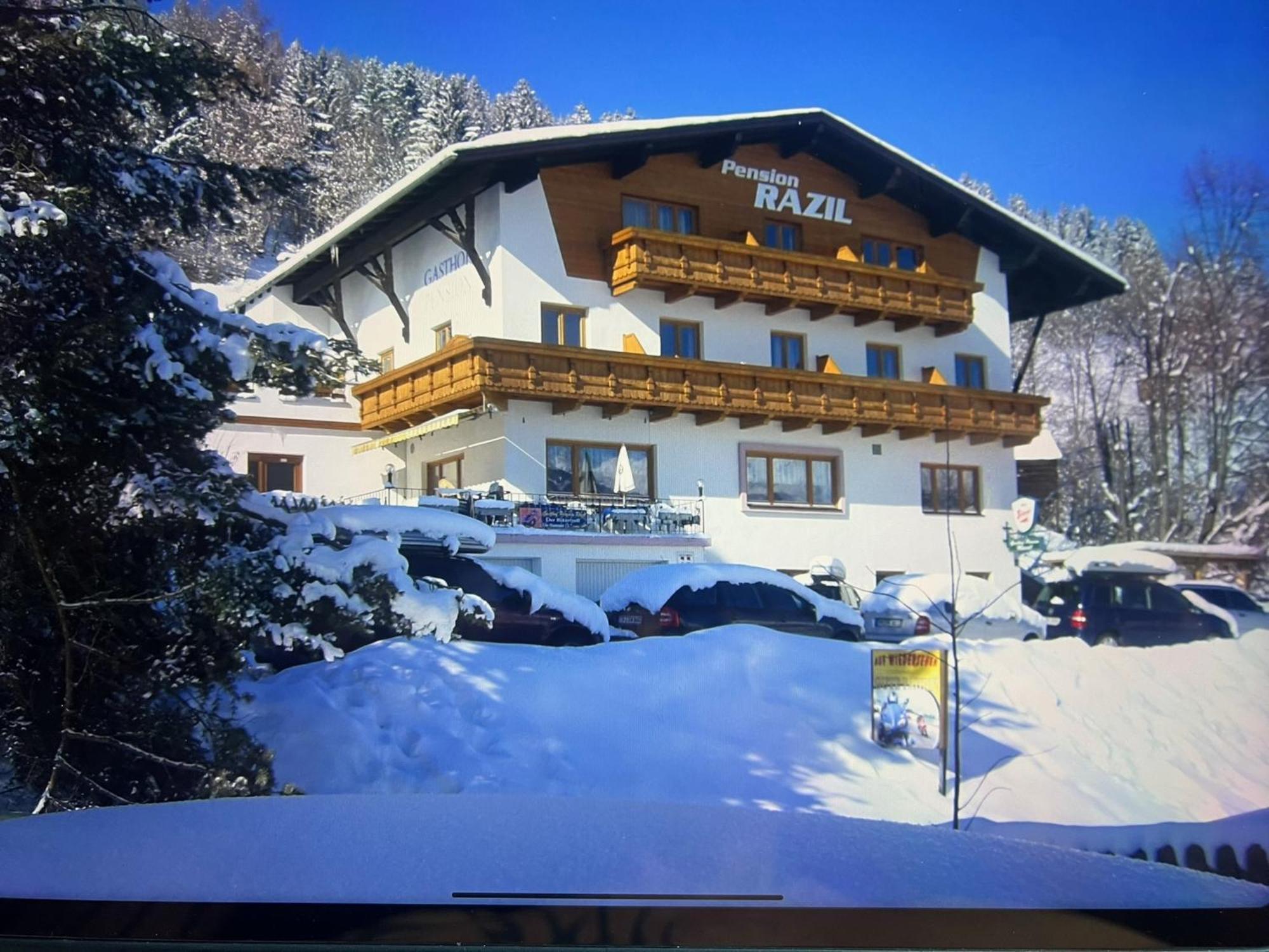 Pension Razil Ladis Exteriér fotografie