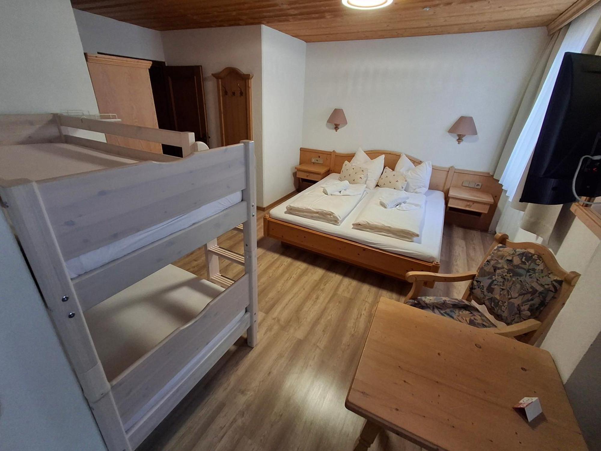 Pension Razil Ladis Exteriér fotografie
